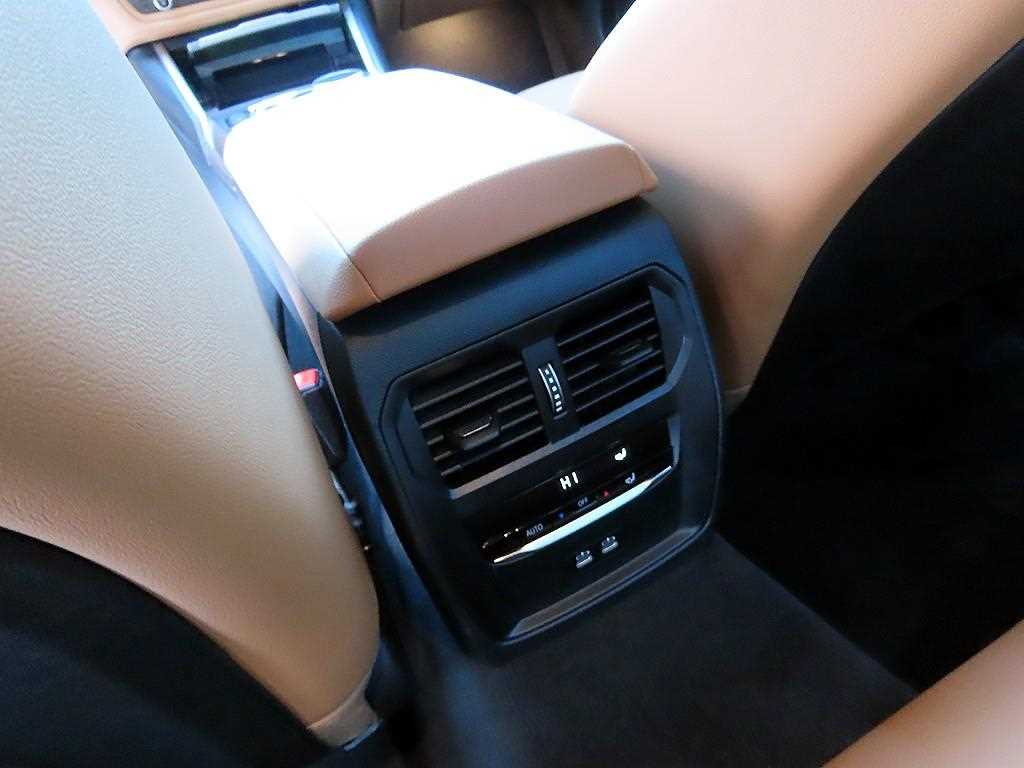 BMW 3 series 2025 Azul - Importación desde Corea - HF Imports Iquique - Foto 16