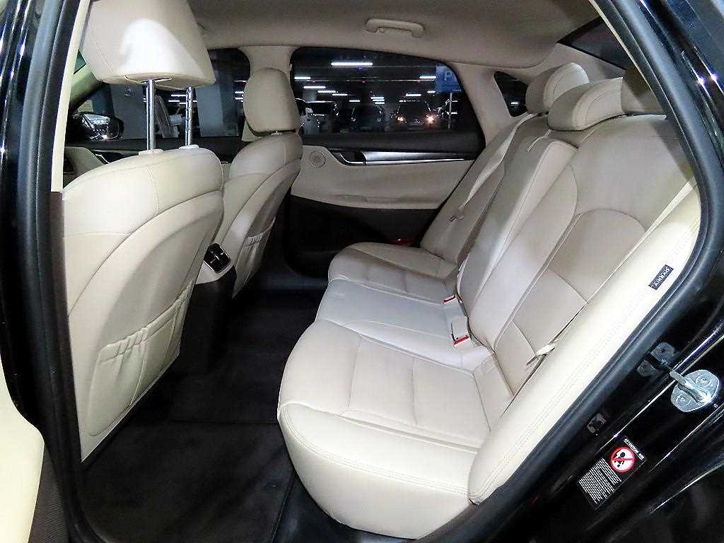 HYUNDAI Grandeur - Vista 7