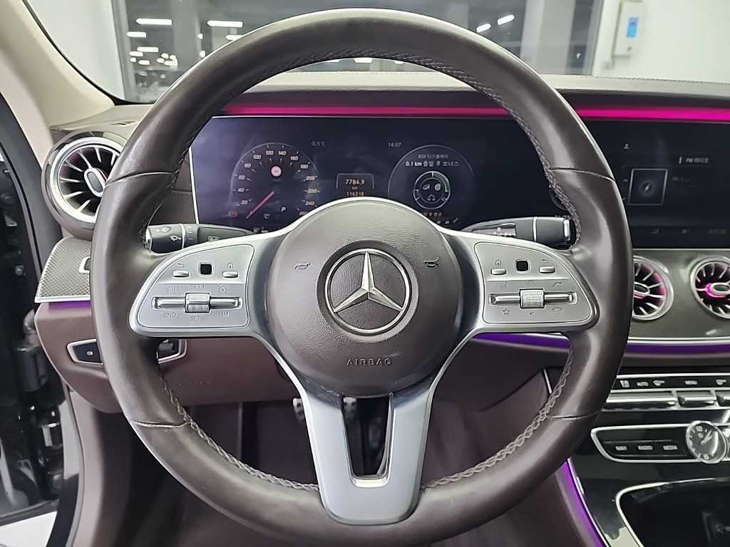 Mercedes Benz CLS Class - Vista 9