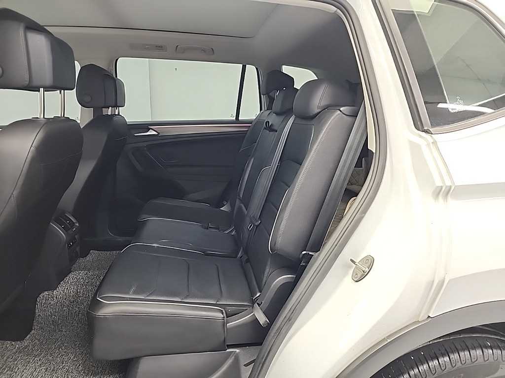 Volkswagen Tiguan - Vista 12
