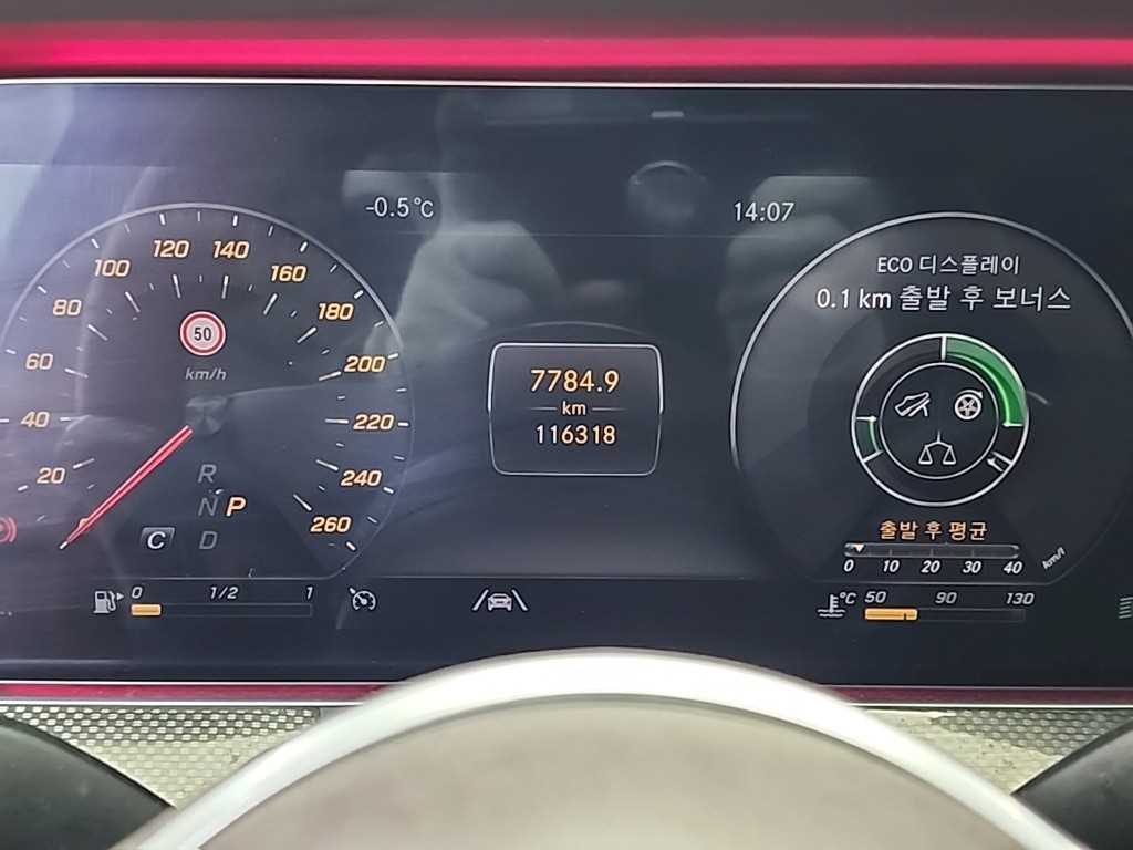 Mercedes Benz CLS Class - Vista 6