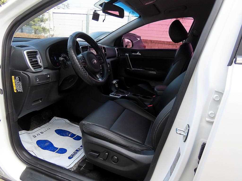 KIA Sportage - Vista 5