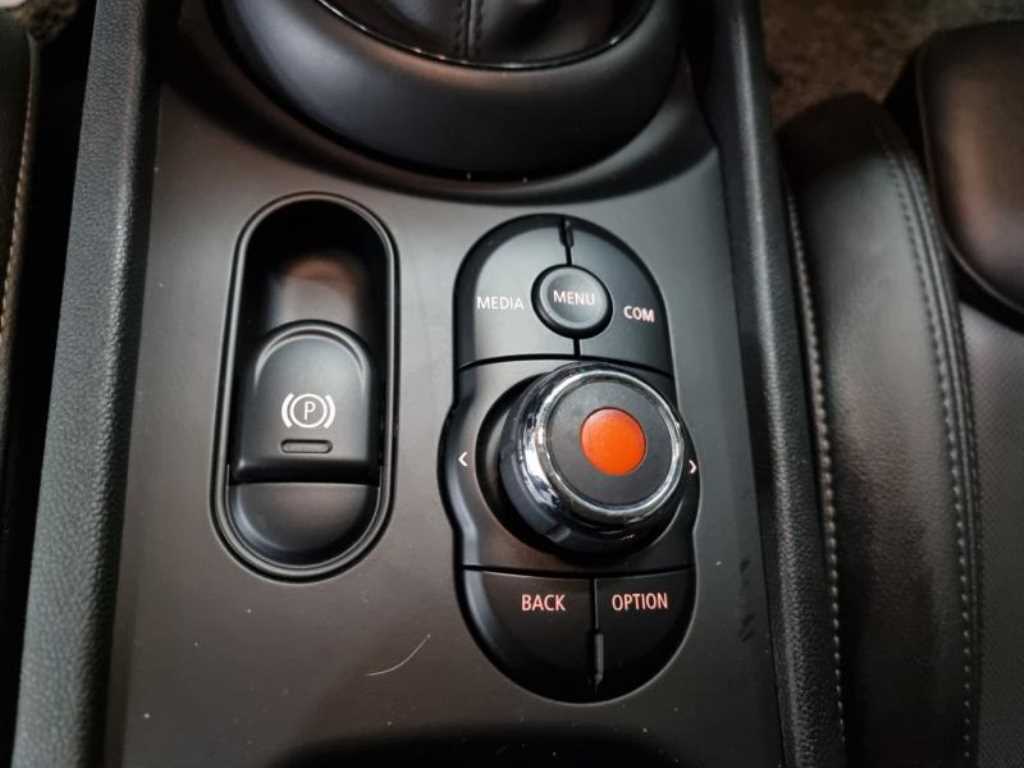 Mini Clubman - Vista 10