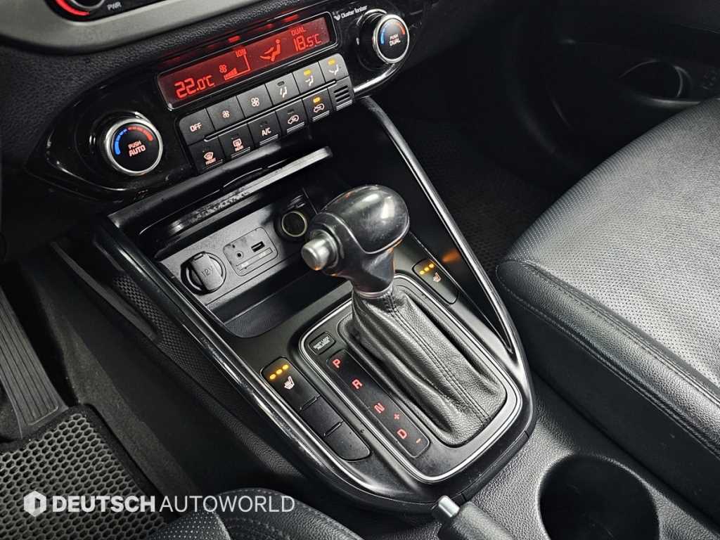 KIA Carens - Vista 9