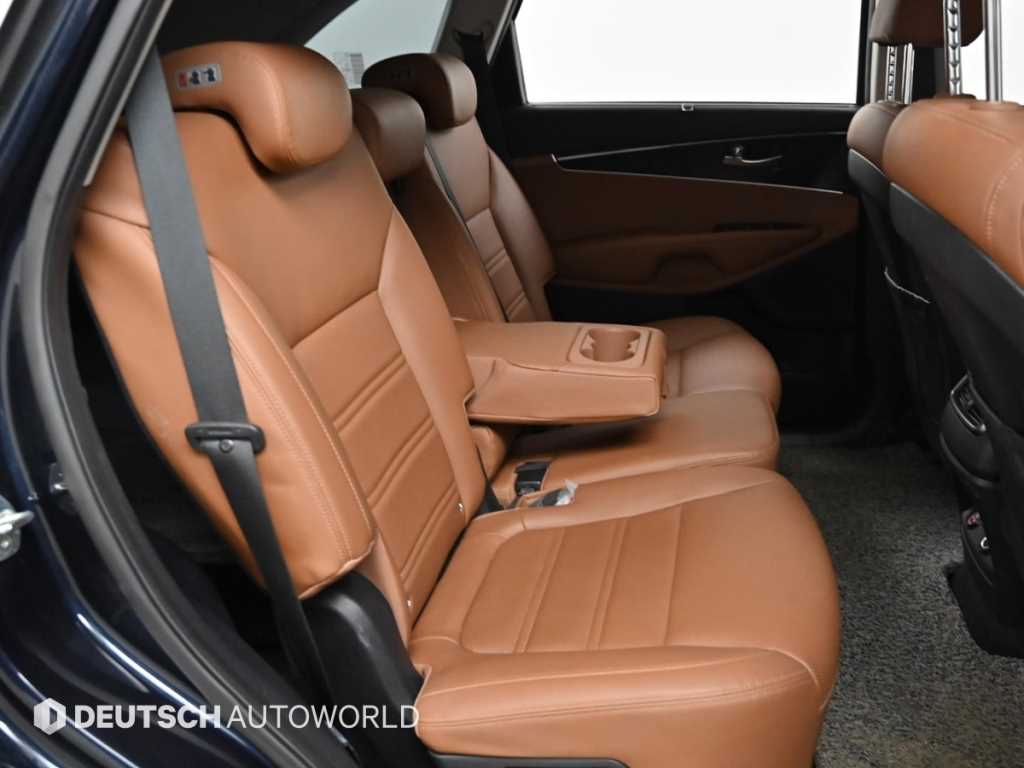 KIA Sorento - Vista 12