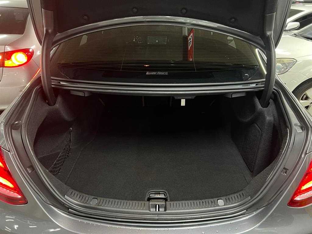 Mercedes Benz E class 2019 Gris - Importación desde Corea - HF Imports Iquique - Foto 17