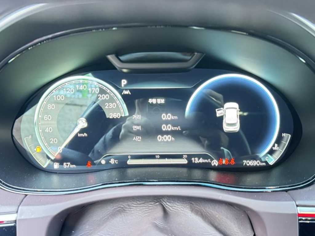 Genesis GV70 - Vista 6