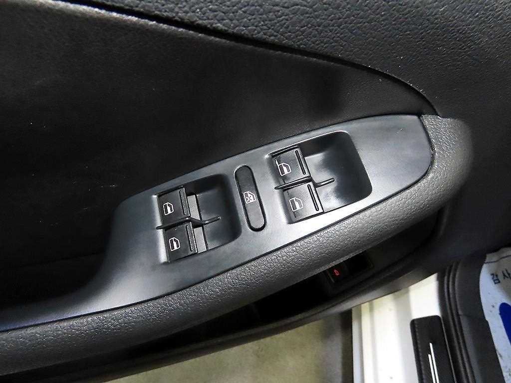 Volkswagen Jetta 2013 Blanco - Importación desde Corea - HF Imports Iquique - Foto 13