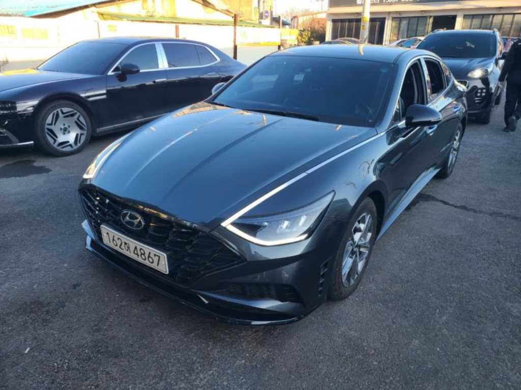 HYUNDAI Sonata - Vista 2