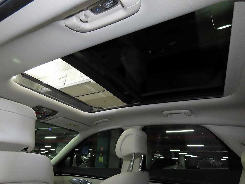 Genesis GV70 2024 Blanco - Importación desde Corea - HF Imports Iquique - Foto 14