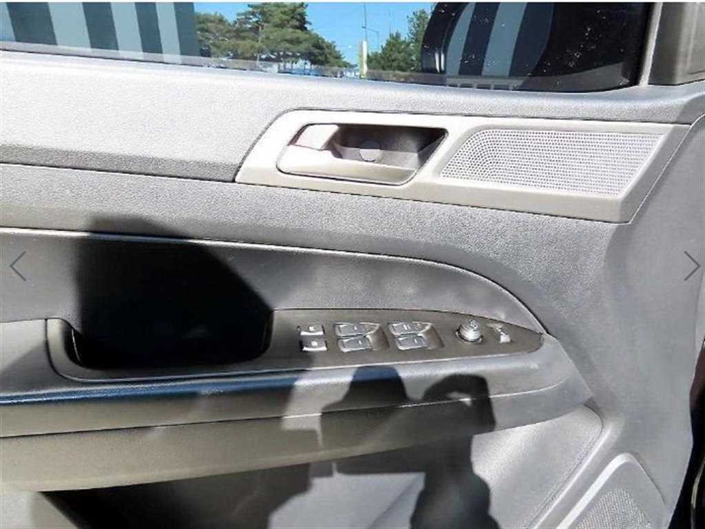 Ssangyong Rexton - Vista 10