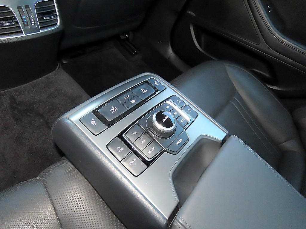 HYUNDAI Genesis 2014 Negro - Importación desde Corea - HF Imports Iquique - Foto 17