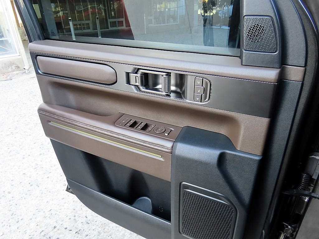 KIA Tasman - Vista 11