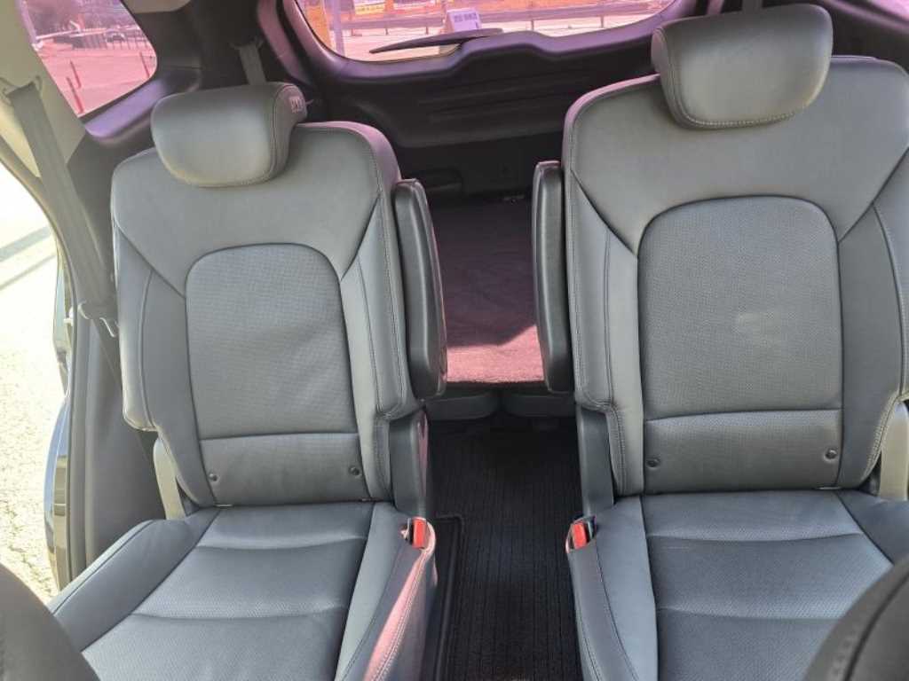 HYUNDAI Maxcruz - Vista 9