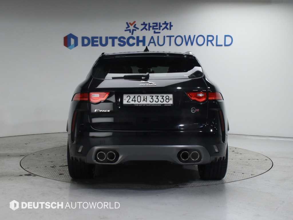 Jaguar F-PACE - Vista 4