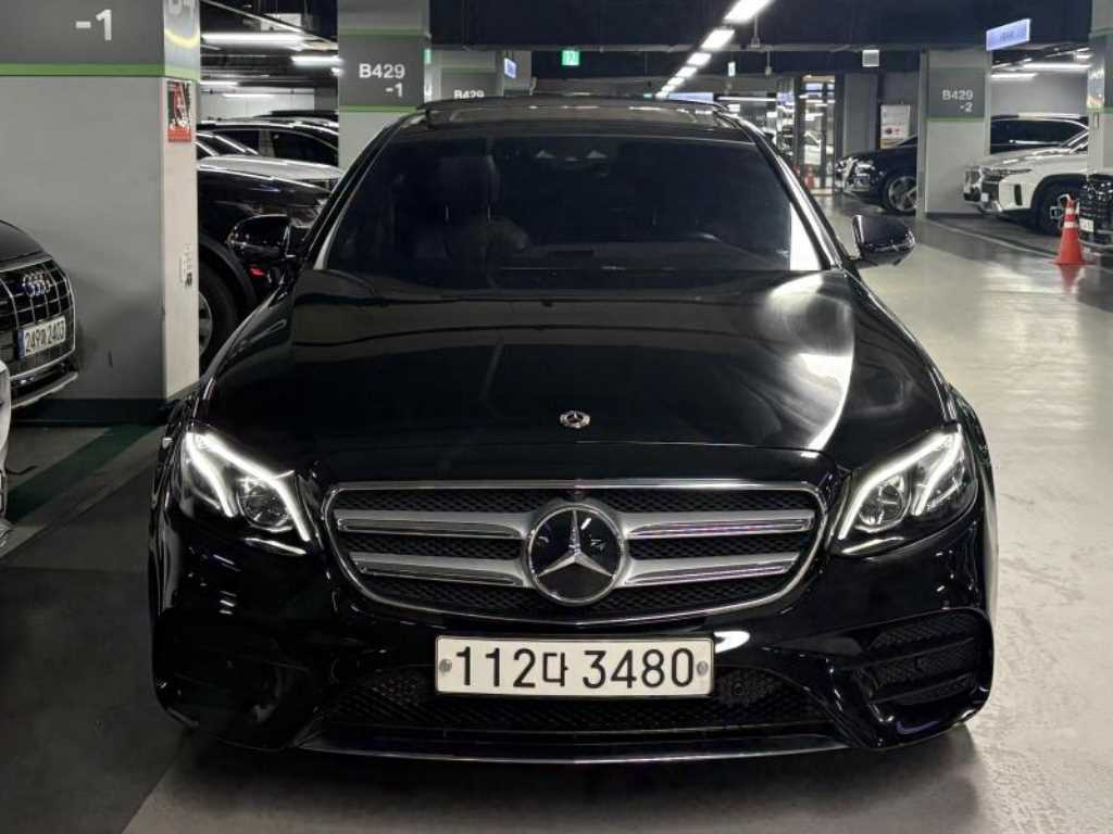 Mercedes Benz E class 2020 Negro - Importación desde Corea - HF Imports Iquique - Foto 1