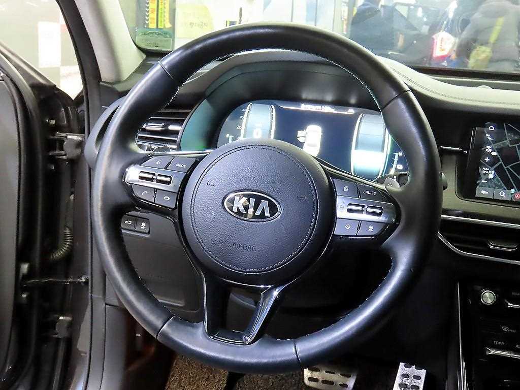 KIA K7 - Vista 8
