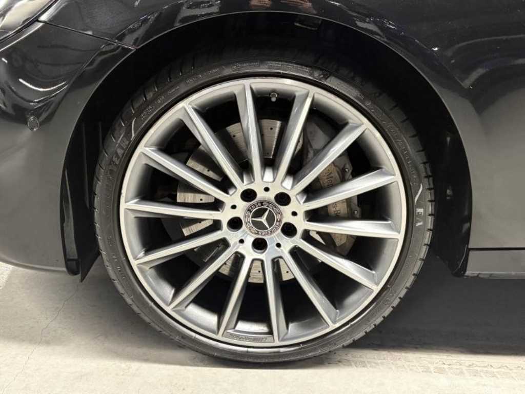 Mercedes Benz E class - Vista 6