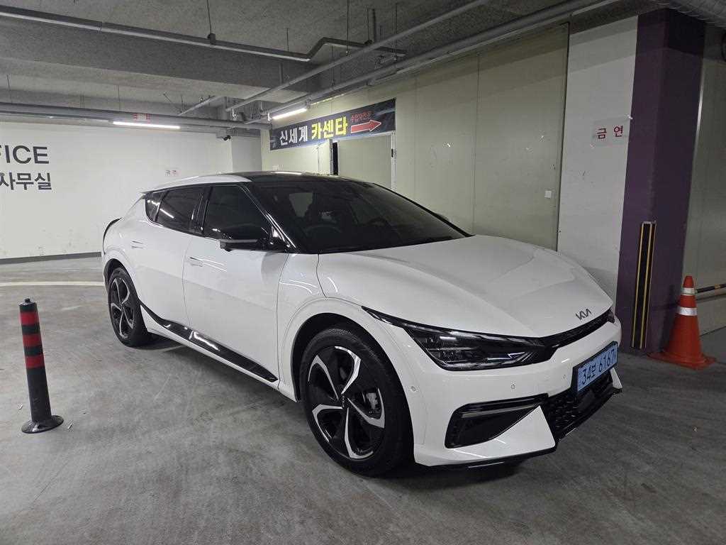 KIA EV6 2023 Blanco - Importación desde Corea - HF Imports Iquique - Foto 1
