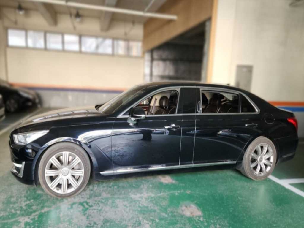 Genesis EQ900 - Vista 3