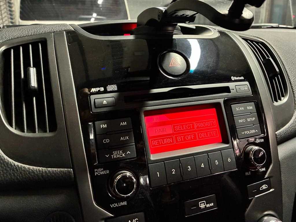 KIA Forte 2011 Blanco - Importación desde Corea - HF Imports Iquique - Foto 17