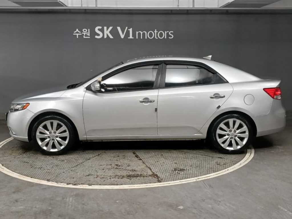 KIA Forte - Vista 5