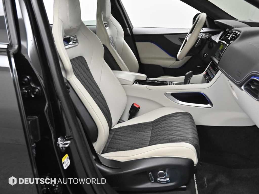 Jaguar F-PACE - Vista 10