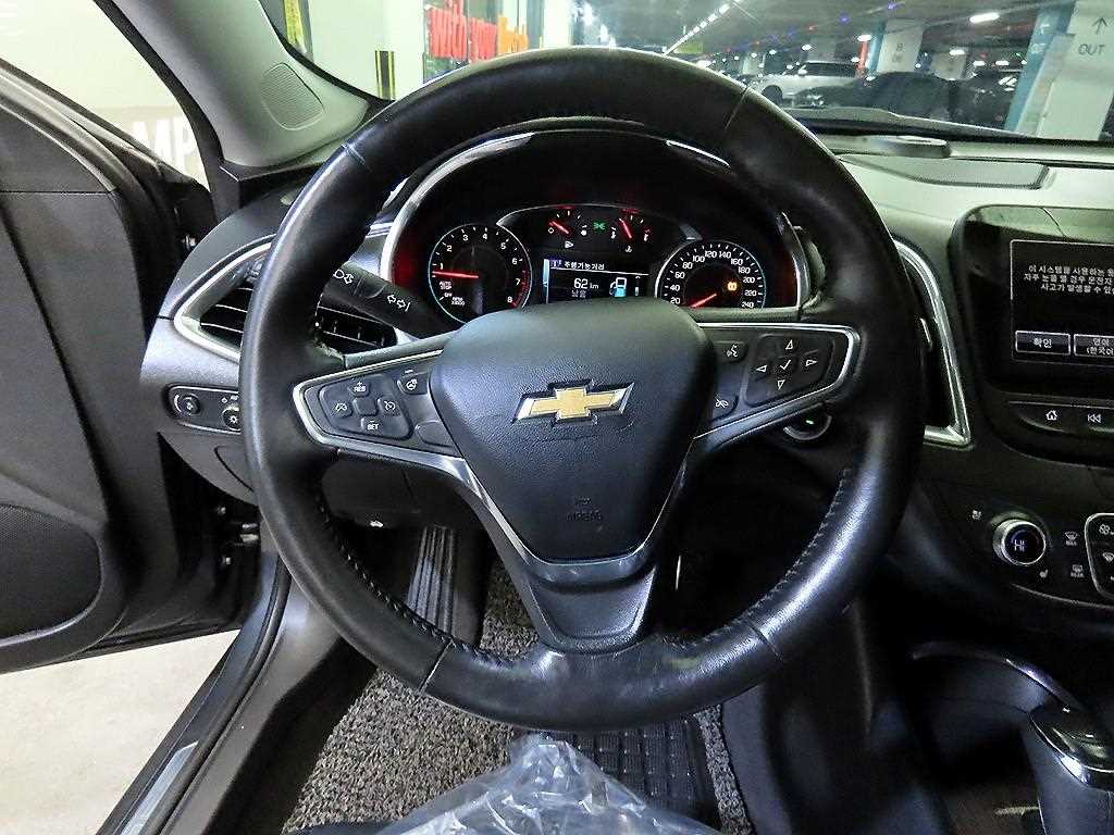 Chevrolet Malibu - Vista 8