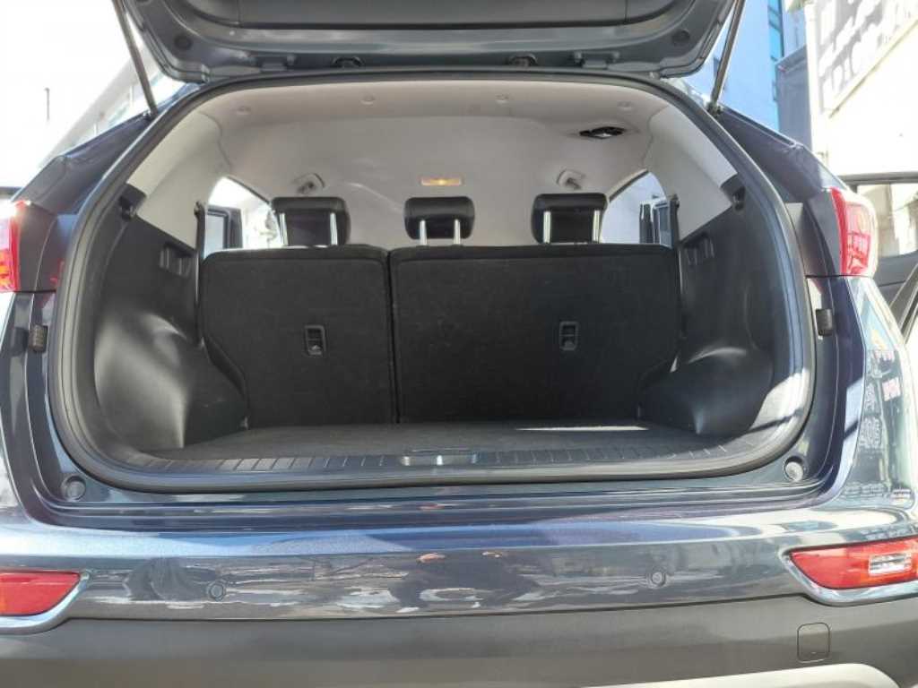 KIA Sportage - Vista 10