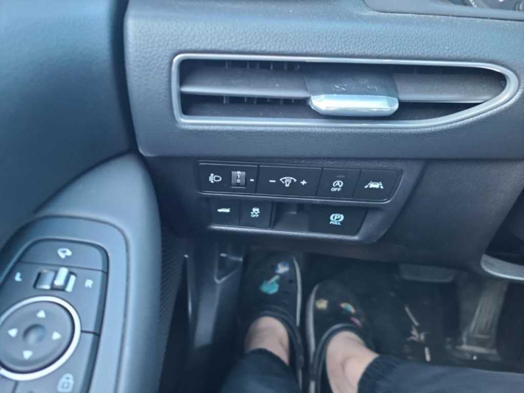 HYUNDAI Sonata - Vista 9