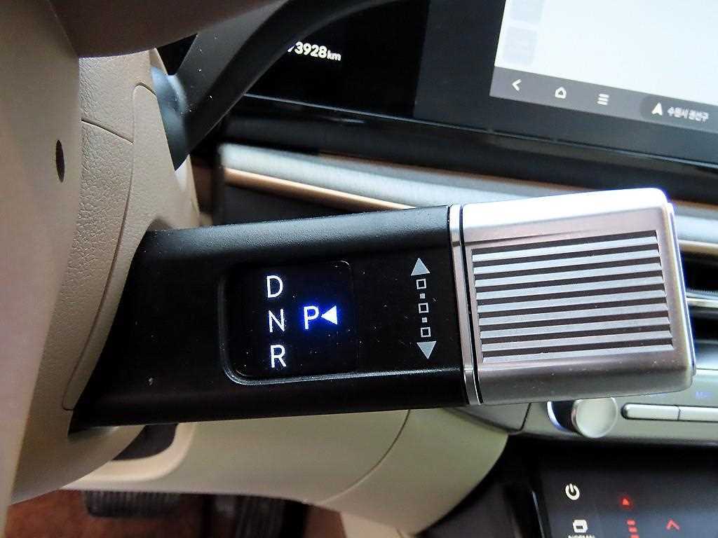 HYUNDAI Grandeur - Vista 11