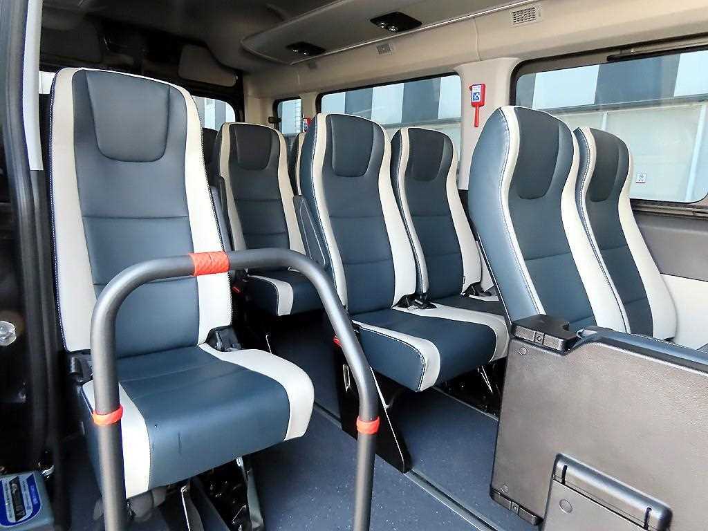 HYUNDAI Solati - Vista 7