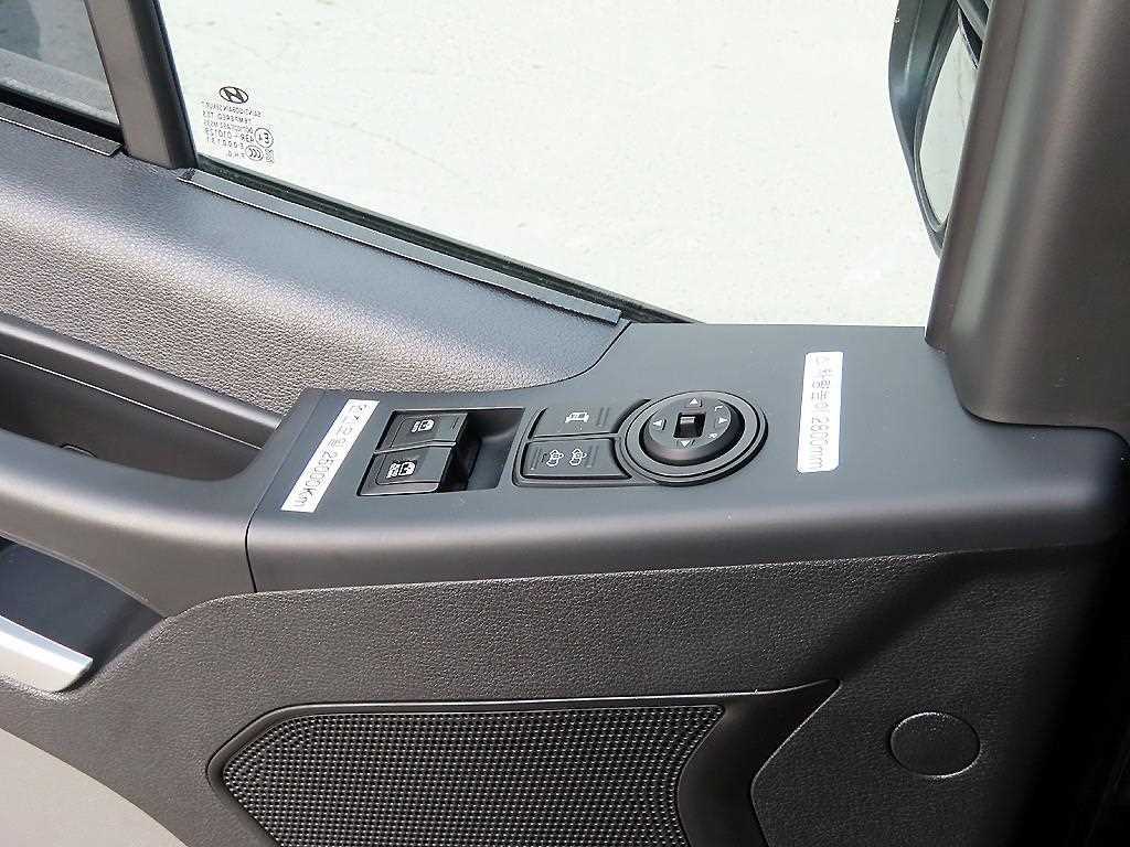 HYUNDAI Solati - Vista 12