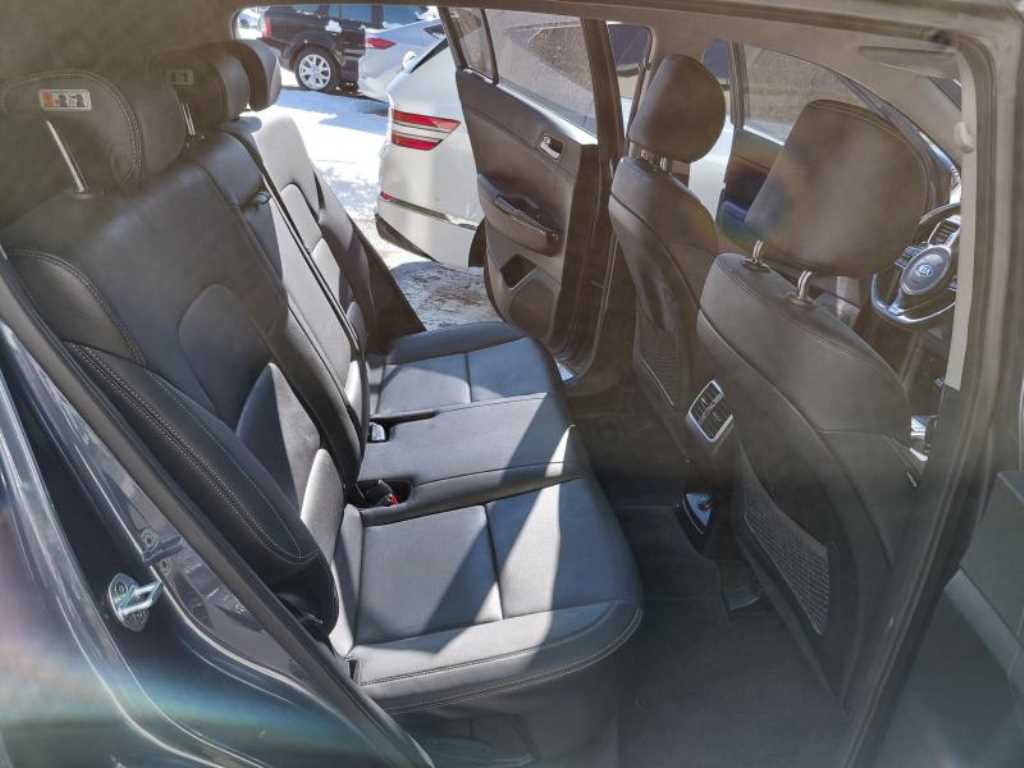 KIA Sportage - Vista 9