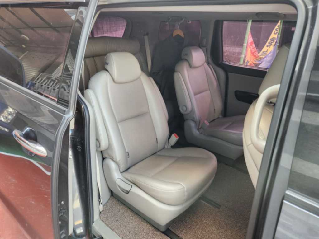 KIA Carnival 2015 Gris - Importación desde Corea - HF Imports Iquique - Foto 13