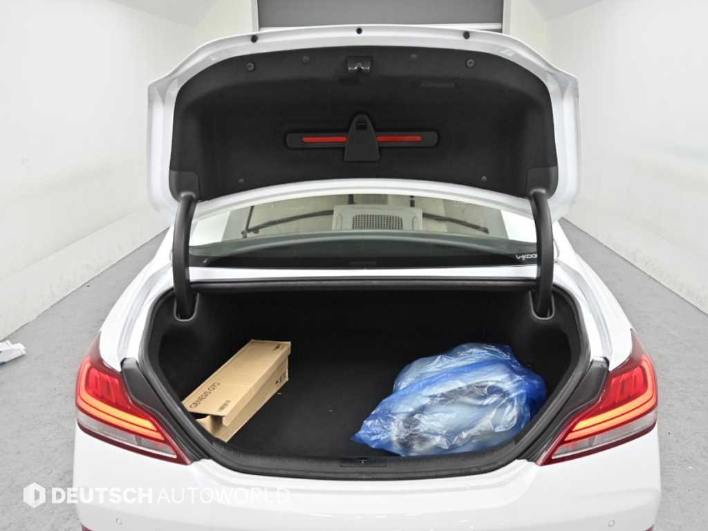 Genesis G70 2018 Blanco - Importación desde Corea - HF Imports Iquique - Foto 18