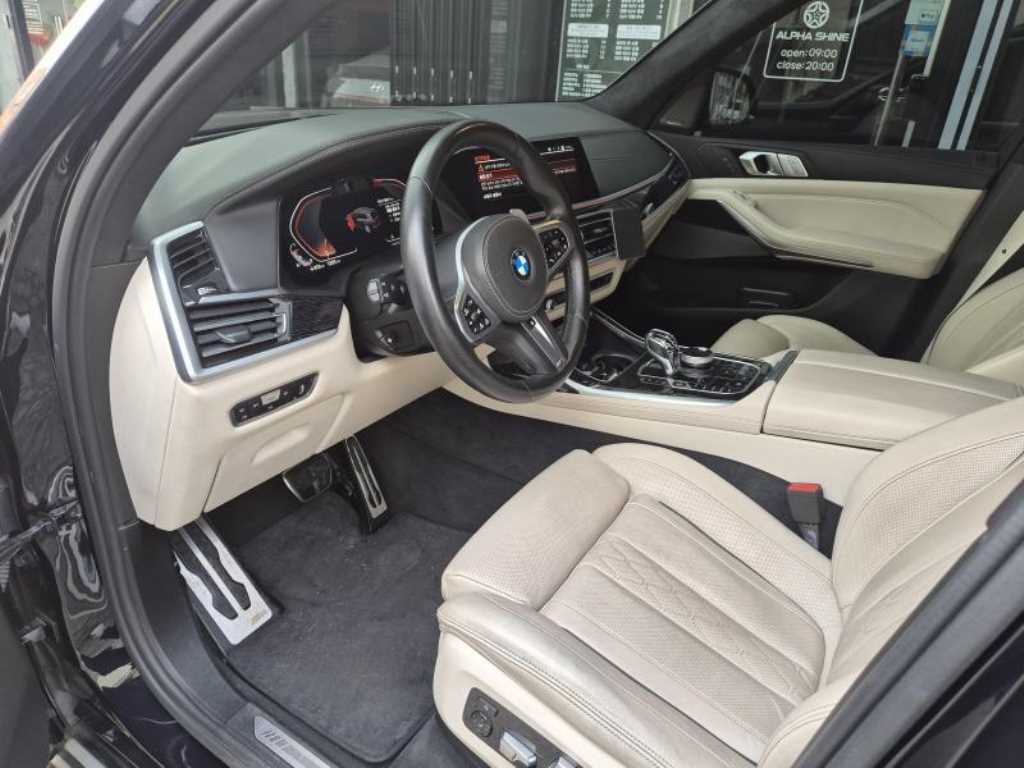BMW X7 - Vista 6