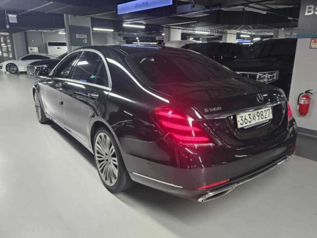 Mercedes Benz S Class - Vista 4
