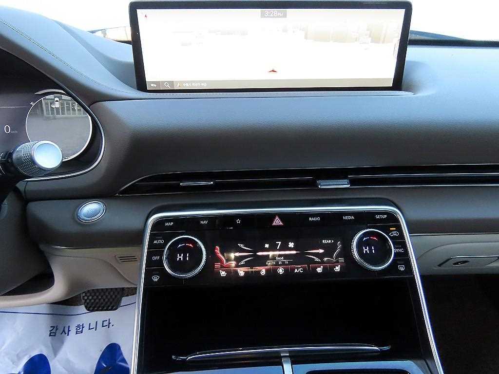 Genesis GV80 - Vista 11