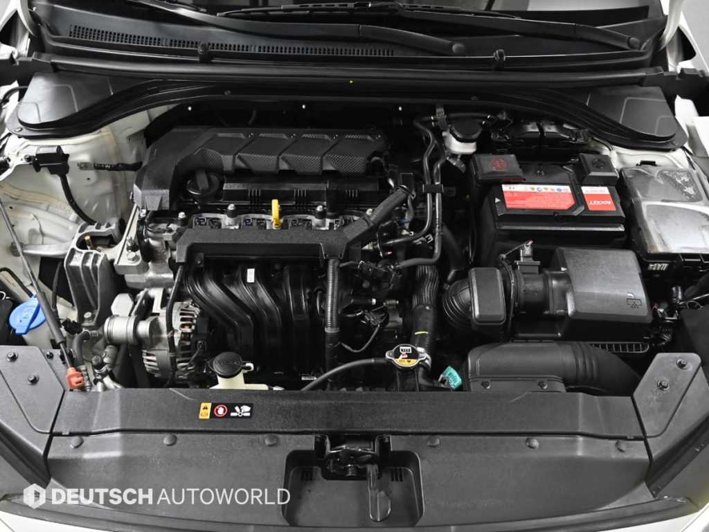 HYUNDAI Avante - Vista 6