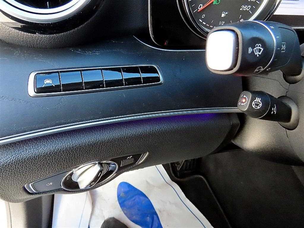 Mercedes Benz E class - Vista 11