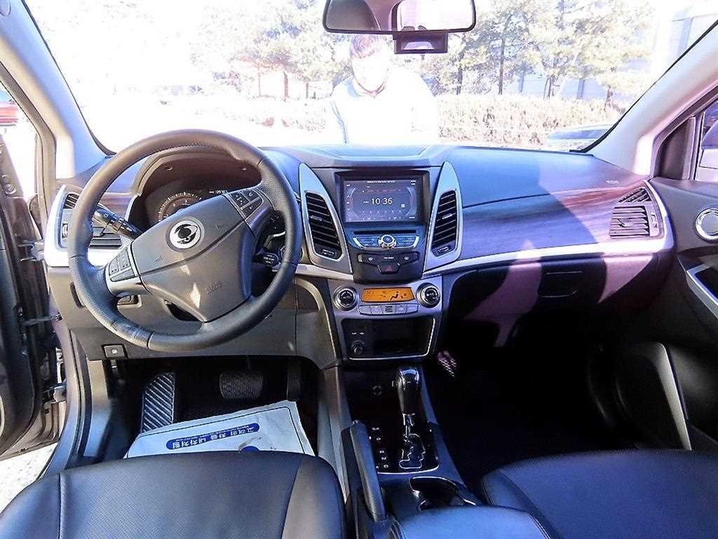 Ssangyong Korando - Vista 7