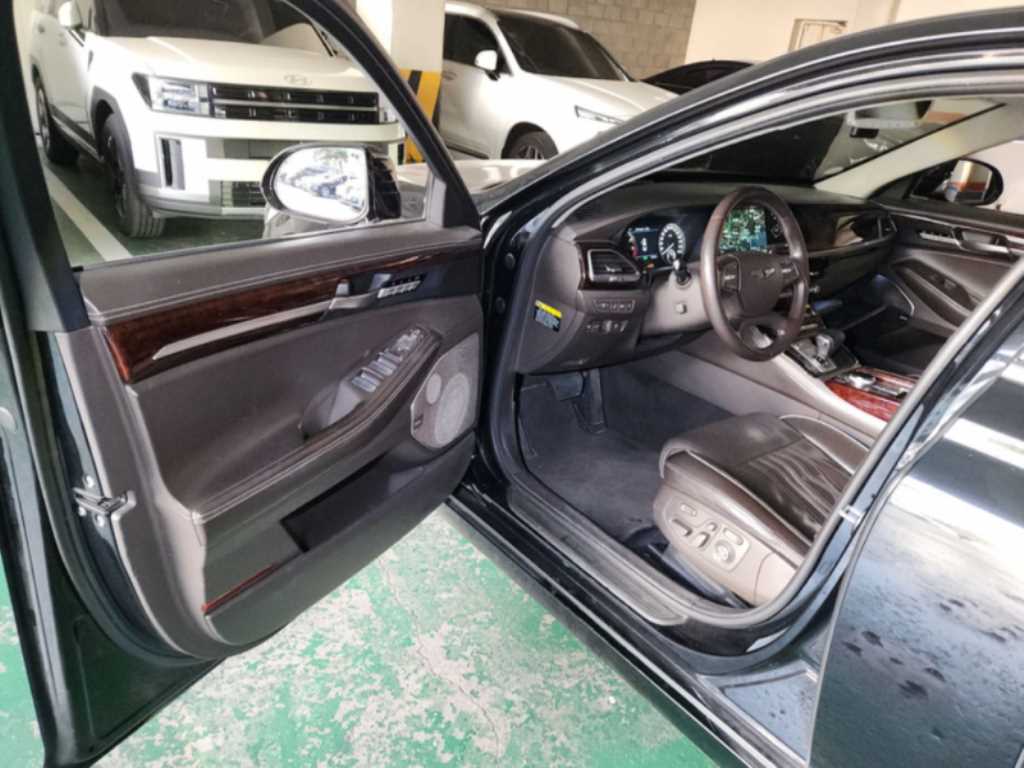 Genesis EQ900 - Vista 6