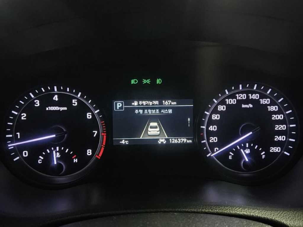 Genesis G80 - Vista 6