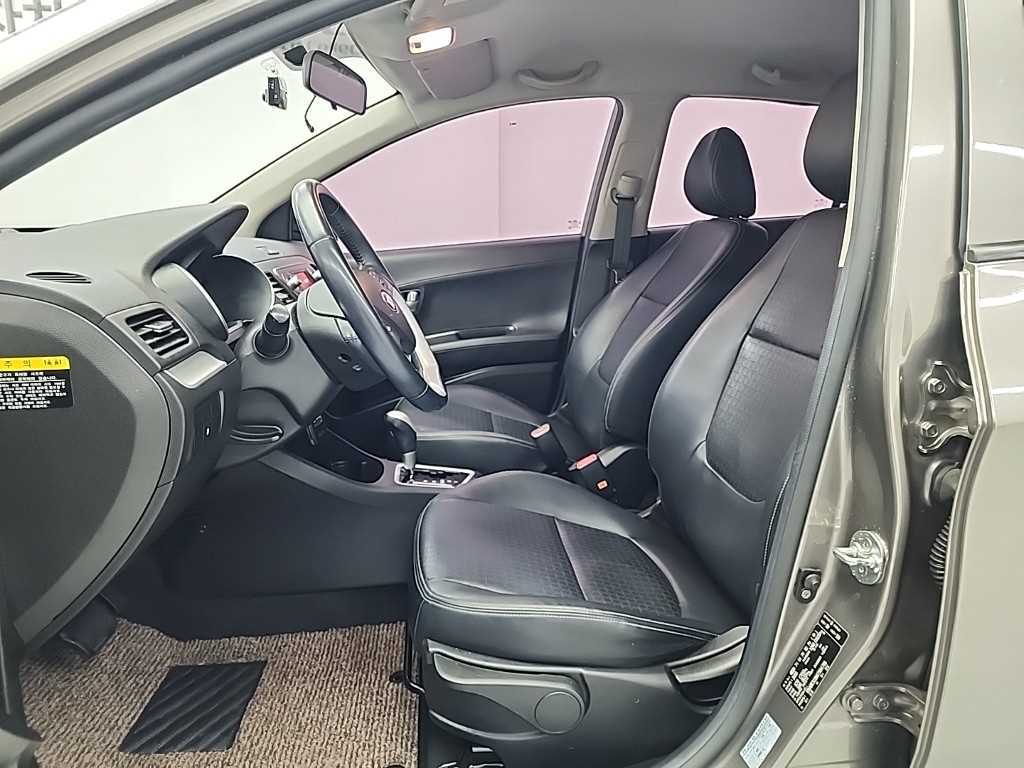 KIA Morning - Vista 11