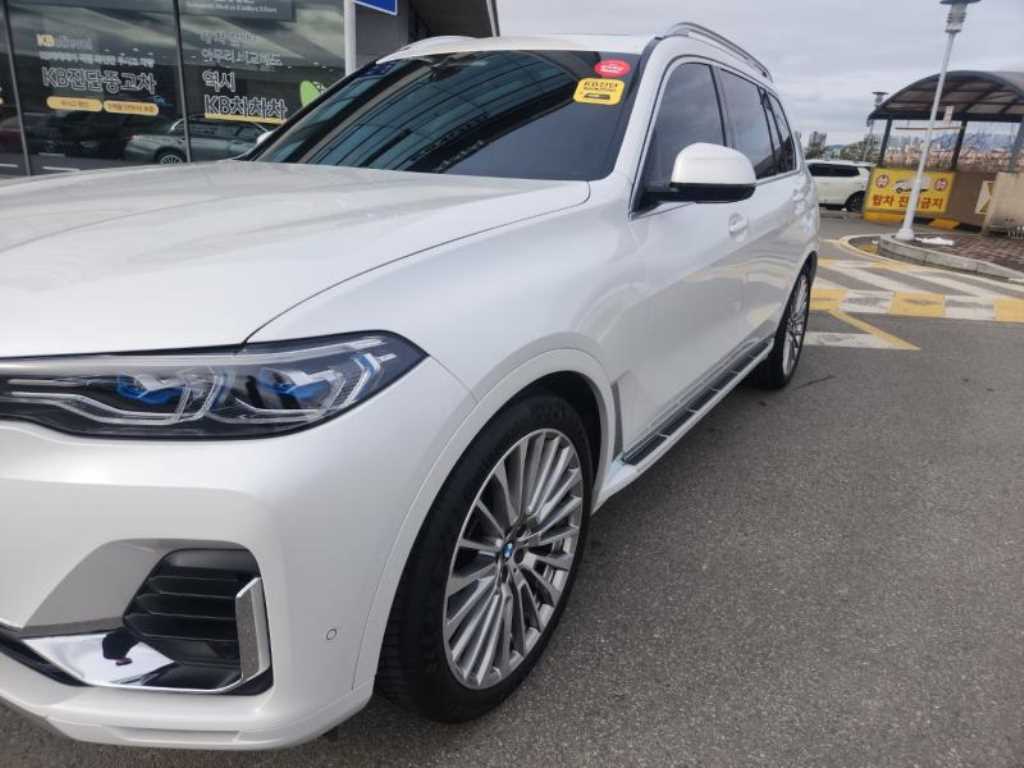 BMW X7 2022 Blanco - Importación desde Corea - HF Imports Iquique - Foto 1