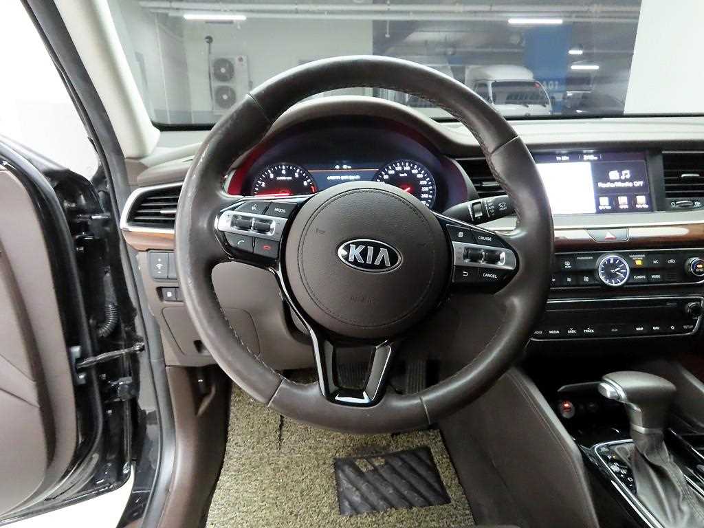 KIA K7 - Vista 7