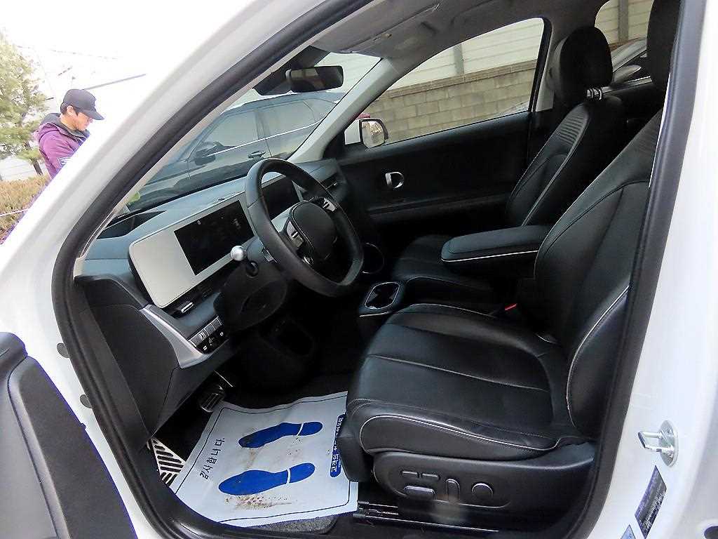 HYUNDAI Ioniq 5 - Vista 5