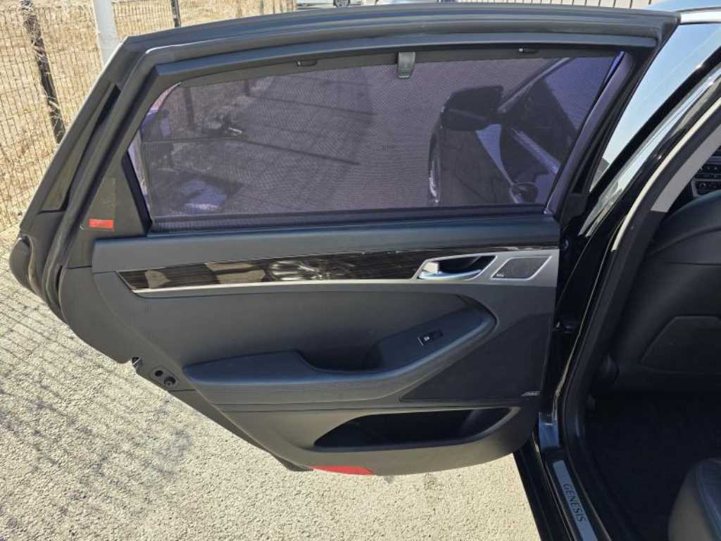 Genesis G80 - Vista 7