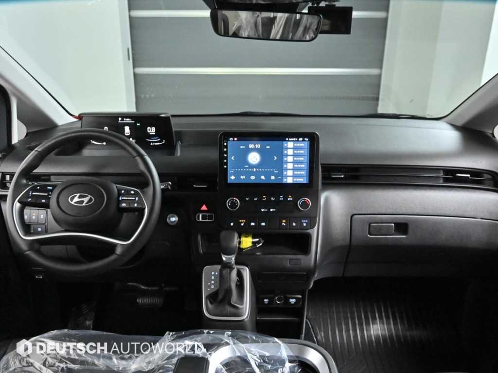 HYUNDAI Staria - Vista 7